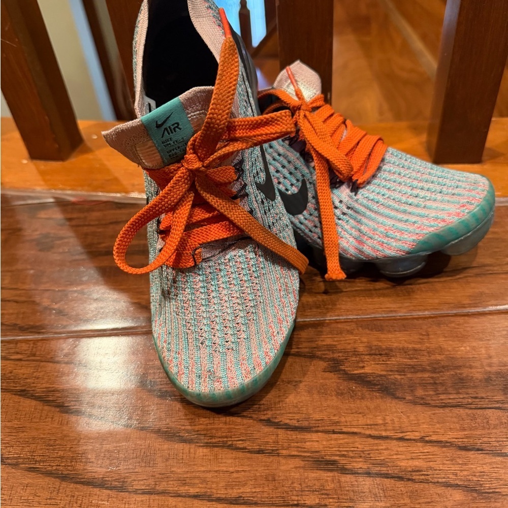 Nike Women's Vapormax Flyknit Multicolor Running Shoes - Picture 8 of 8